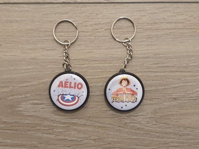 Porte clés 4cm thème au choix